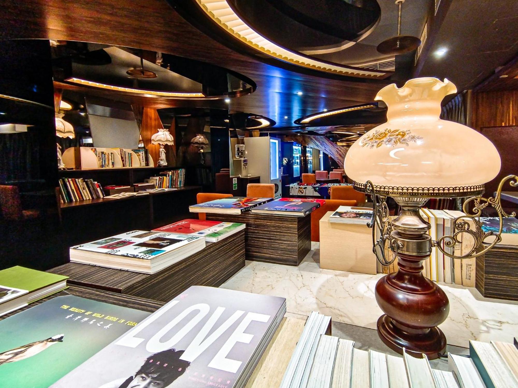In One City Inn Taichung Exterior foto