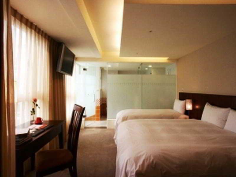 In One City Inn Taichung Exterior foto