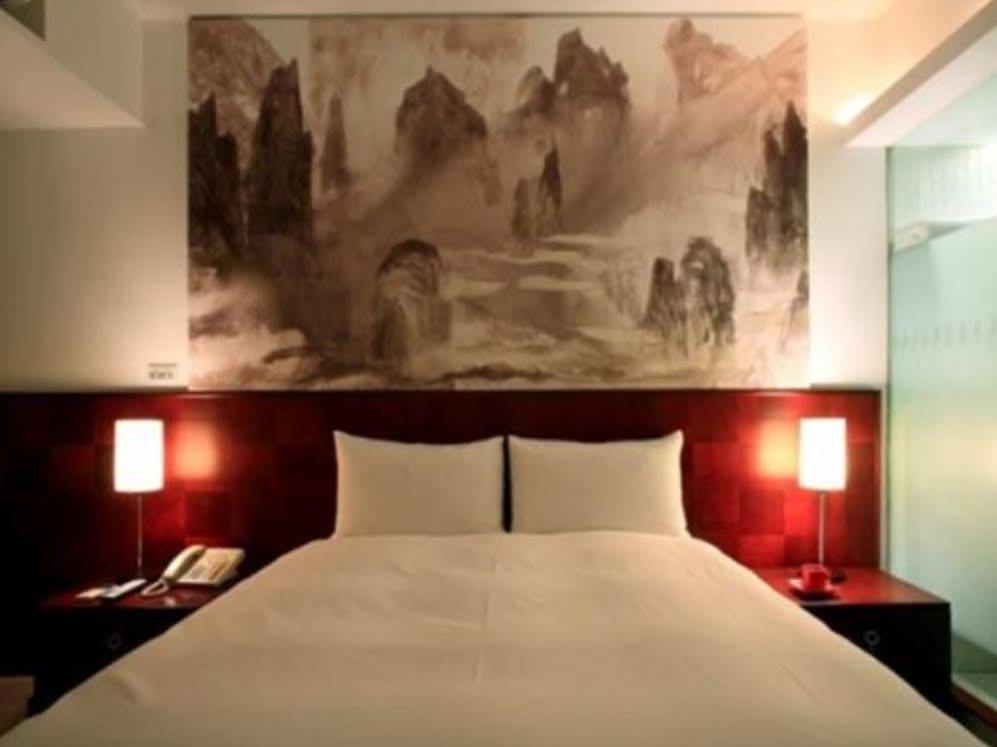 In One City Inn Taichung Exterior foto
