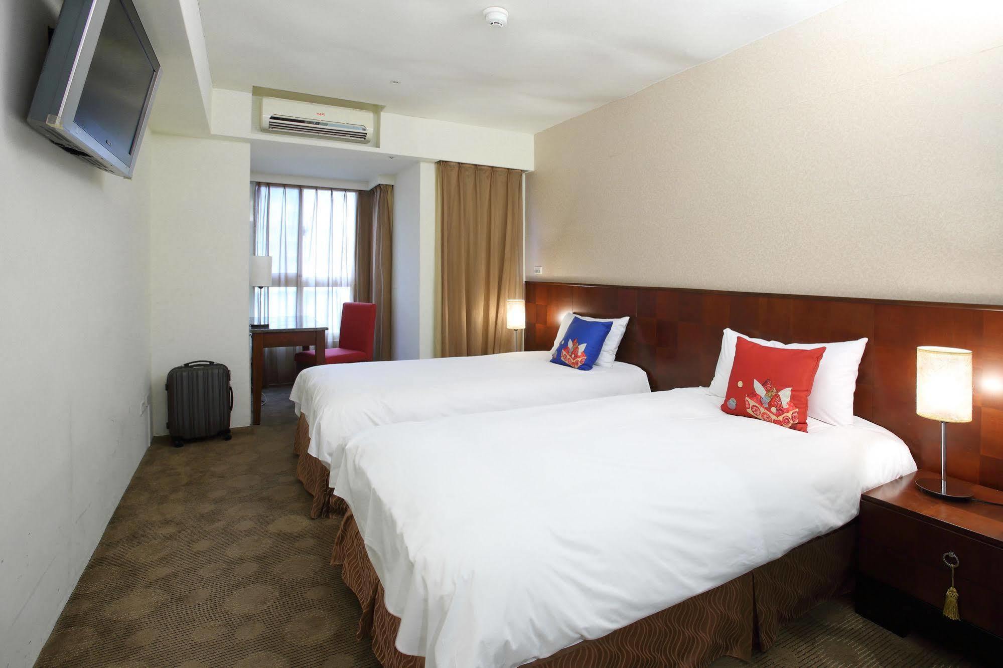 In One City Inn Taichung Exterior foto
