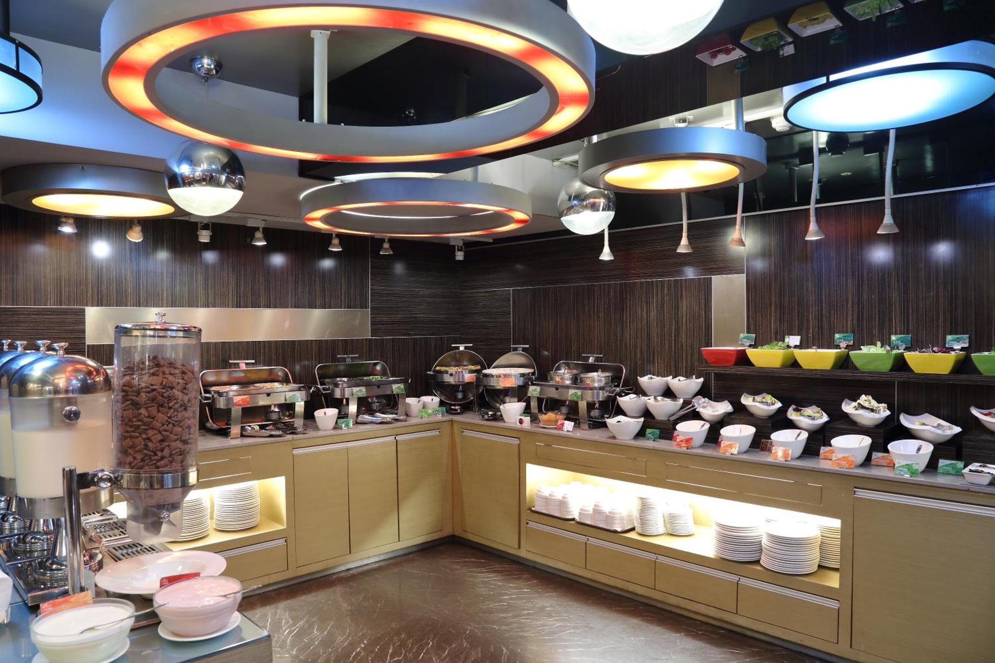 In One City Inn Taichung Exterior foto